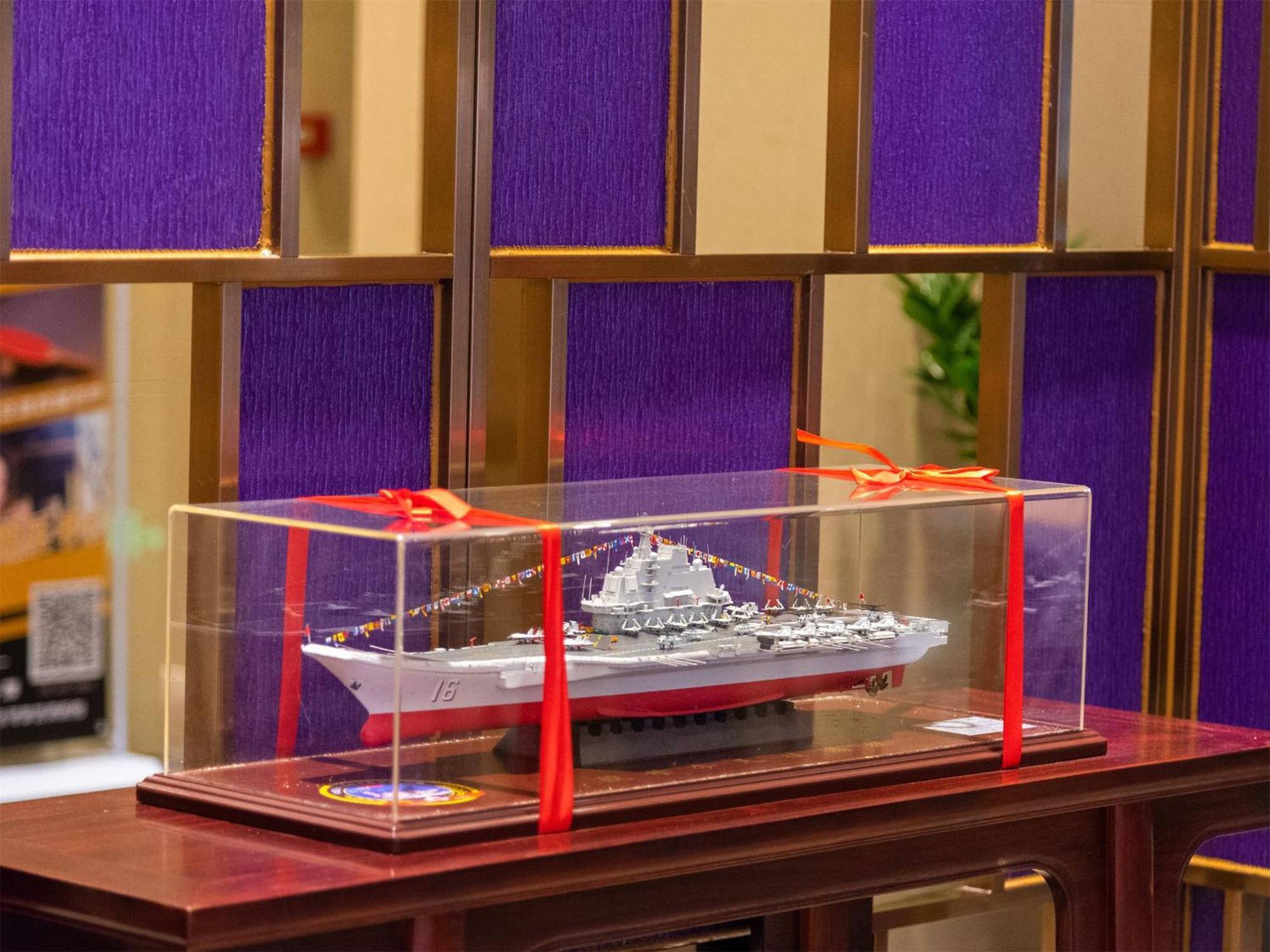 Lavande Hotel Guangzhou Taigucang Shayuan Luaran gambar